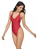 Jednodijelni seksi kupaći kostim s tangama u impresivnoj crvenoj boji