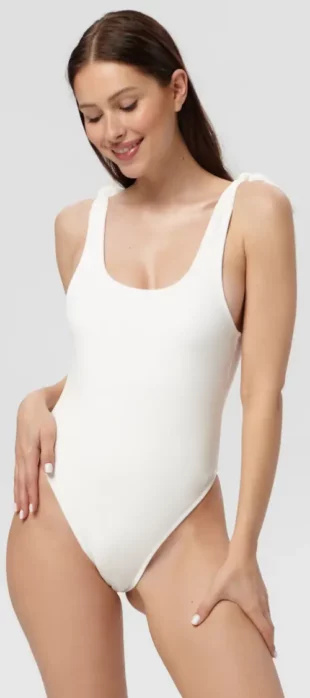 Rasprodaja bijelog ženskog jednodijelnog kupaćeg kostima